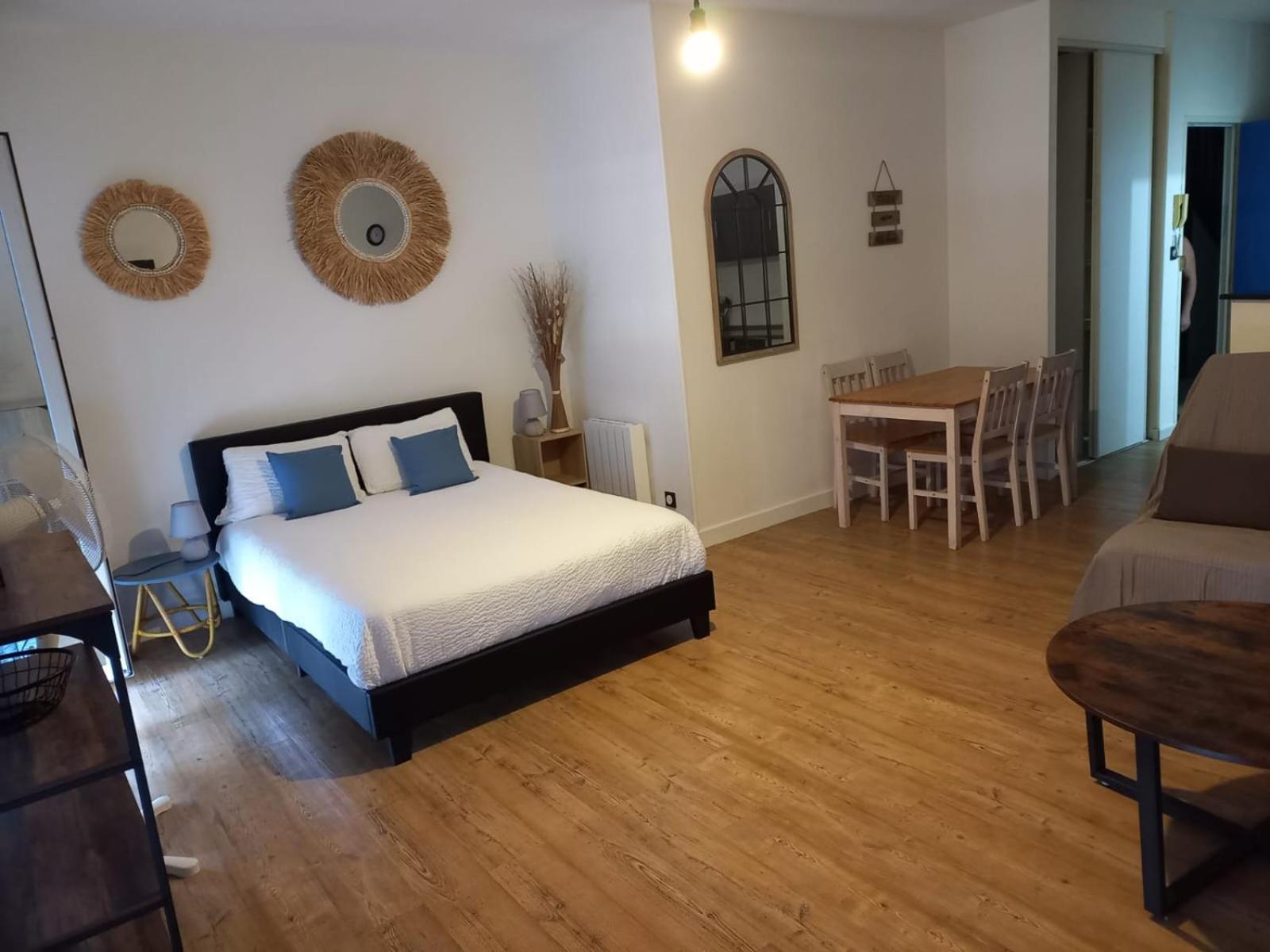 Logis Hotel La Residence, Cognac Centre Экстерьер фото