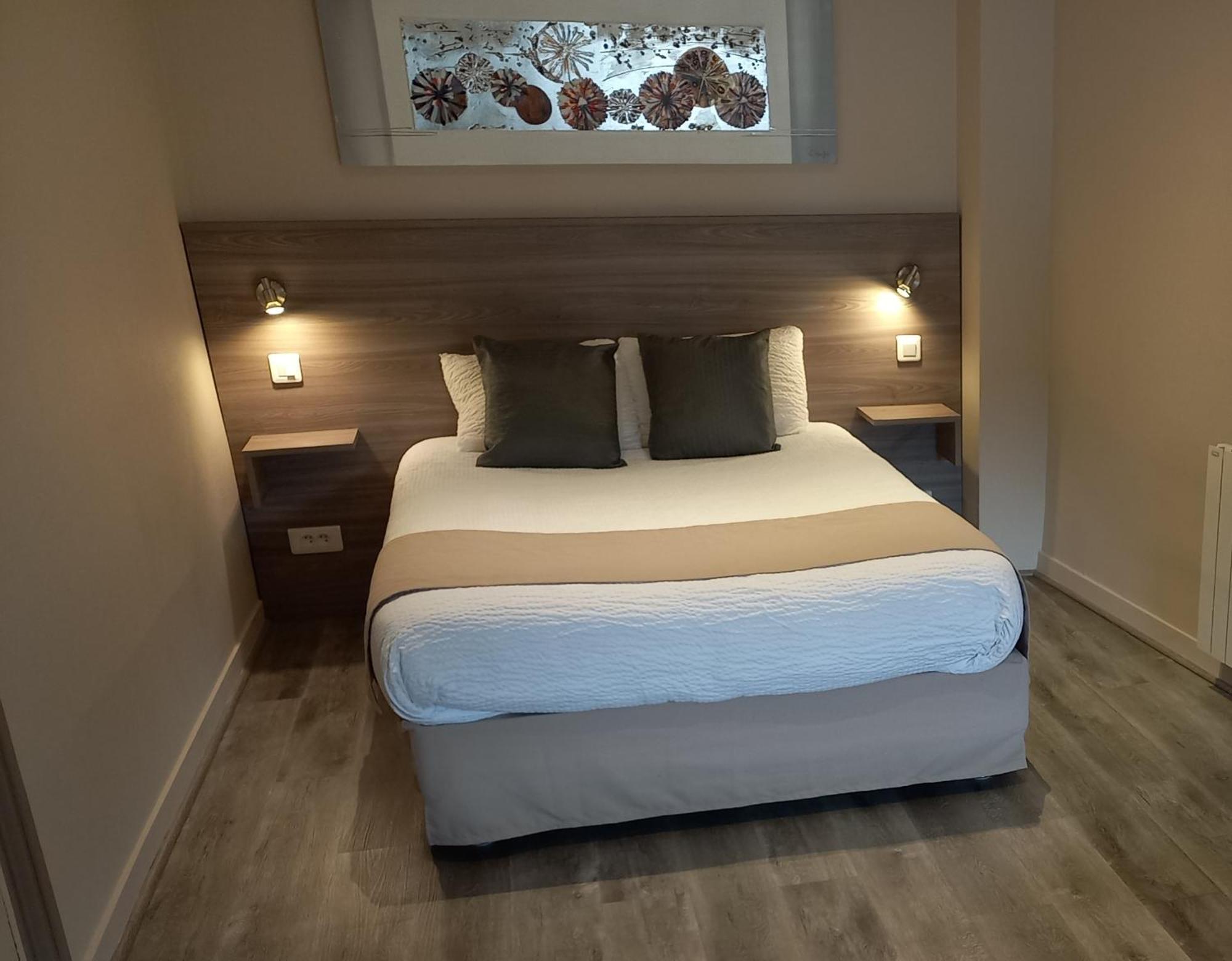 Logis Hotel La Residence, Cognac Centre Экстерьер фото